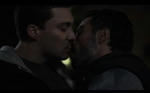 guys-kissing